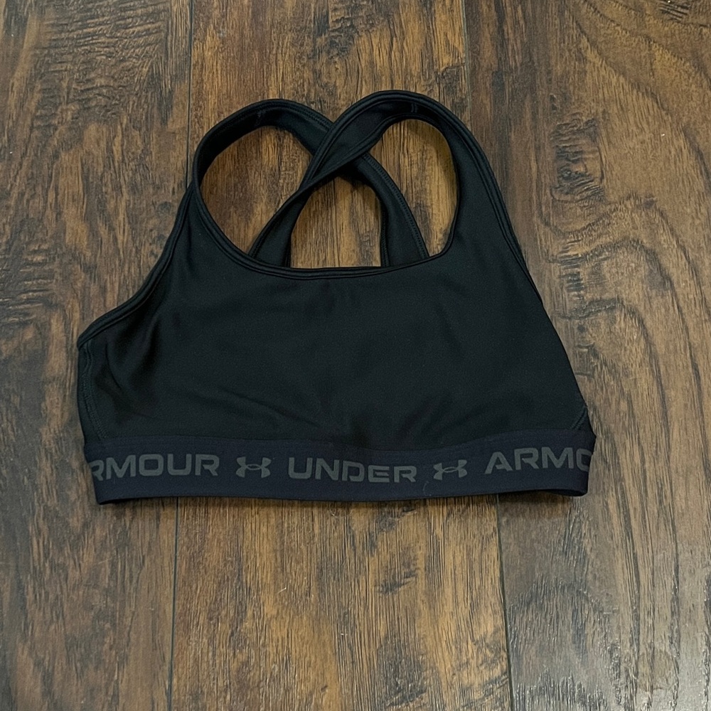 Under Armour Women's Black Crossback Sports Bra
